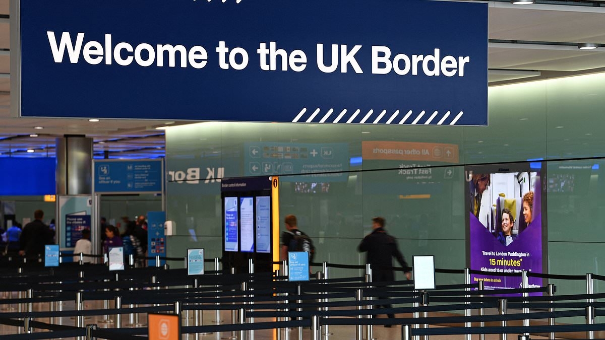 Britain 'very close' to post-Brexit trade deal with India amid claims negotiators have backed off demands for big concessions on visas
