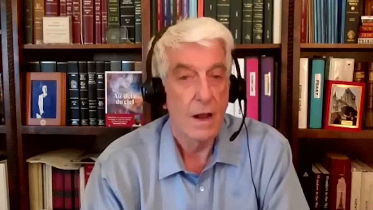 UFO expert claims aliens are MURDERING innocent people