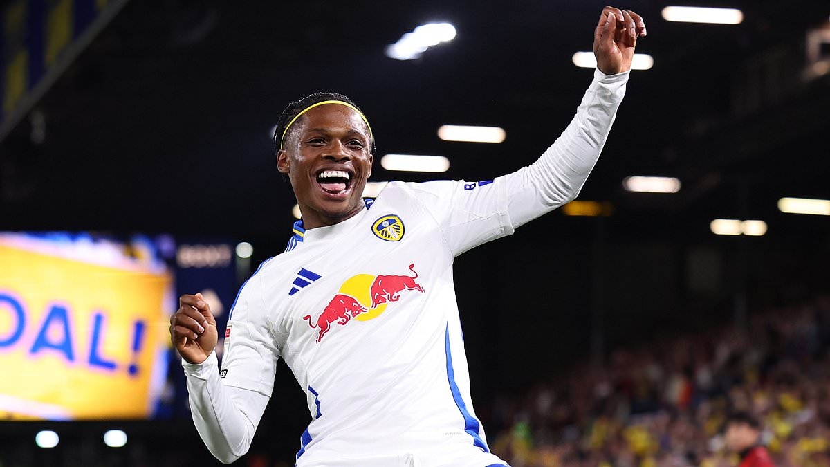 Partying Leeds United set up last-day Championship title shootout and close in on 100 points after 4-0 thrashing of Bristol City