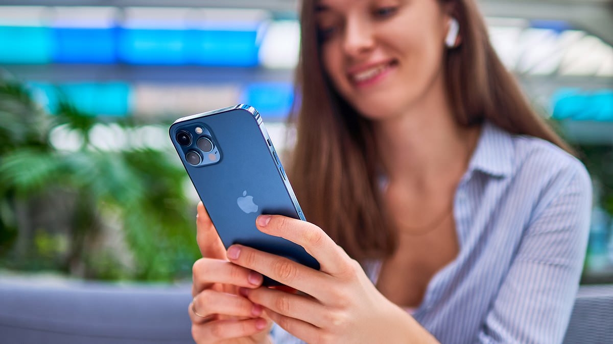 Why nearly every Aussie is charging their mobile wrong - and it could be risking your life