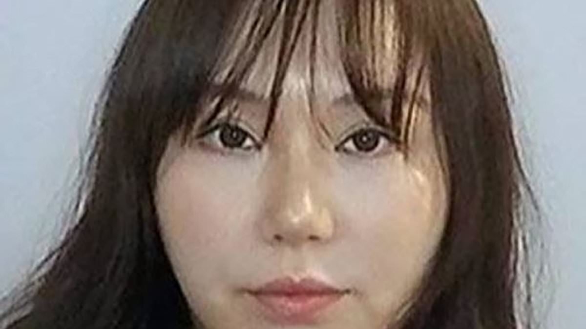 Female cop recalls confronting moment she found the corpse of a woman concealed in a toolbox on a balcony