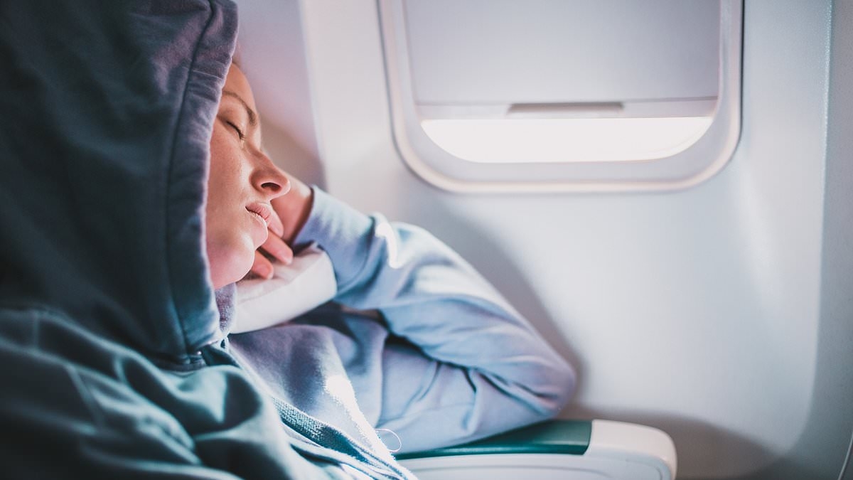 Flight attendant reveals why planes are always so cold