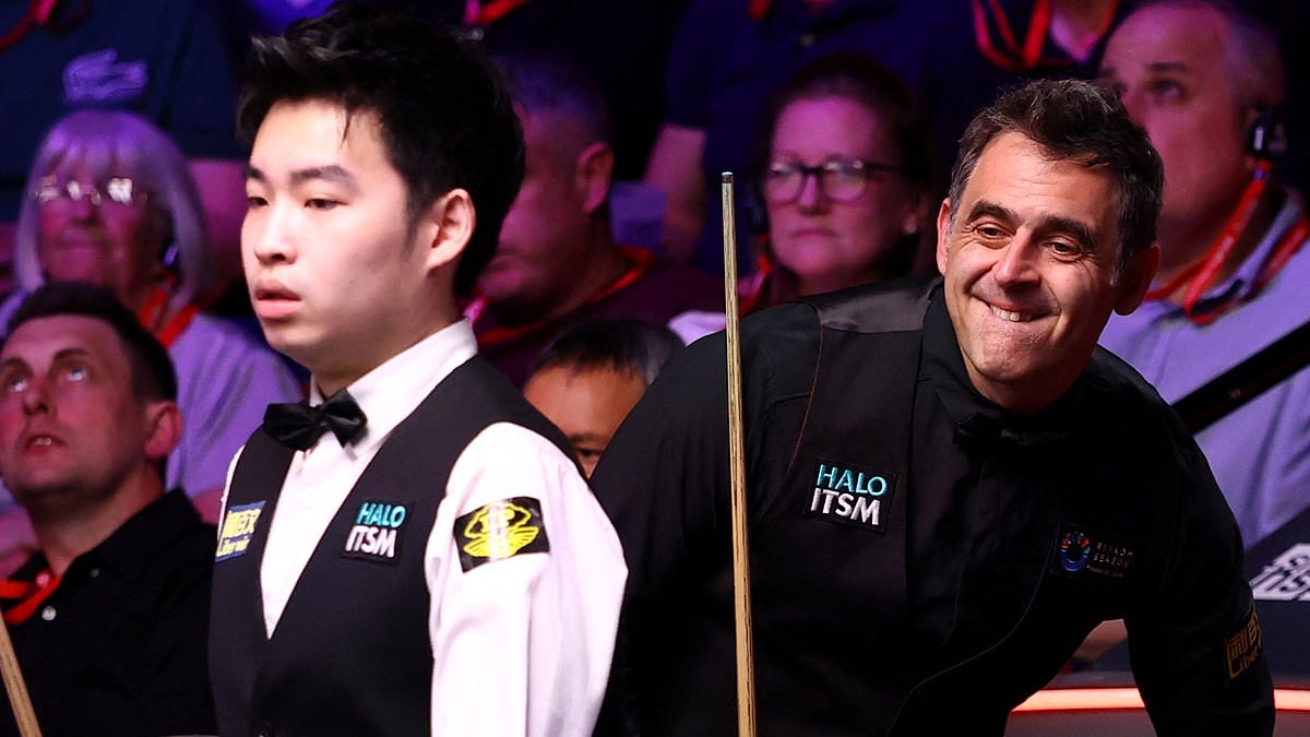 Ronnie O'Sullivan takes control of World Championship quarter-final clash with Si Jiahui after claiming he was 'in HELL' during second-round win