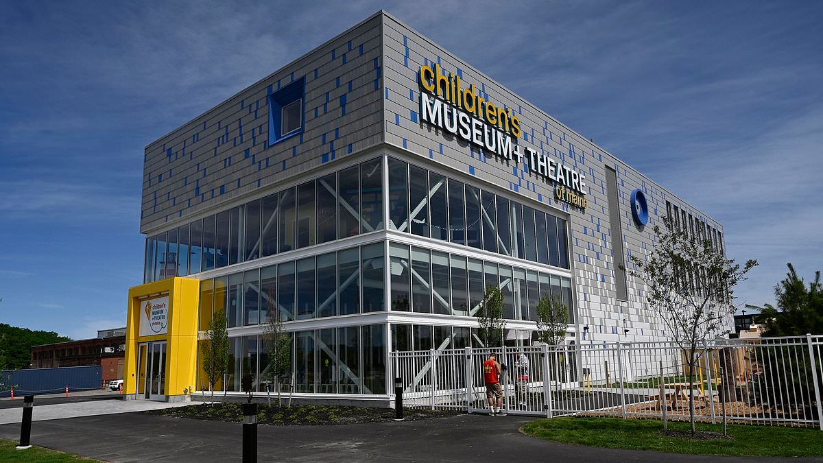Controversial rule at popular Maine children's museum outrages childless local - do you agree with it?