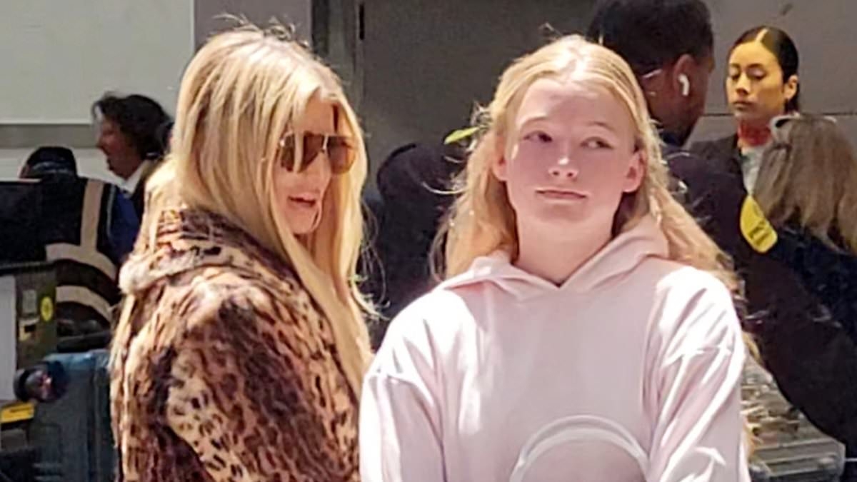 Jessica Simpson's, 44, daughter Maxwell, 13, towers over her mom as they are seen at airport amid divorce
