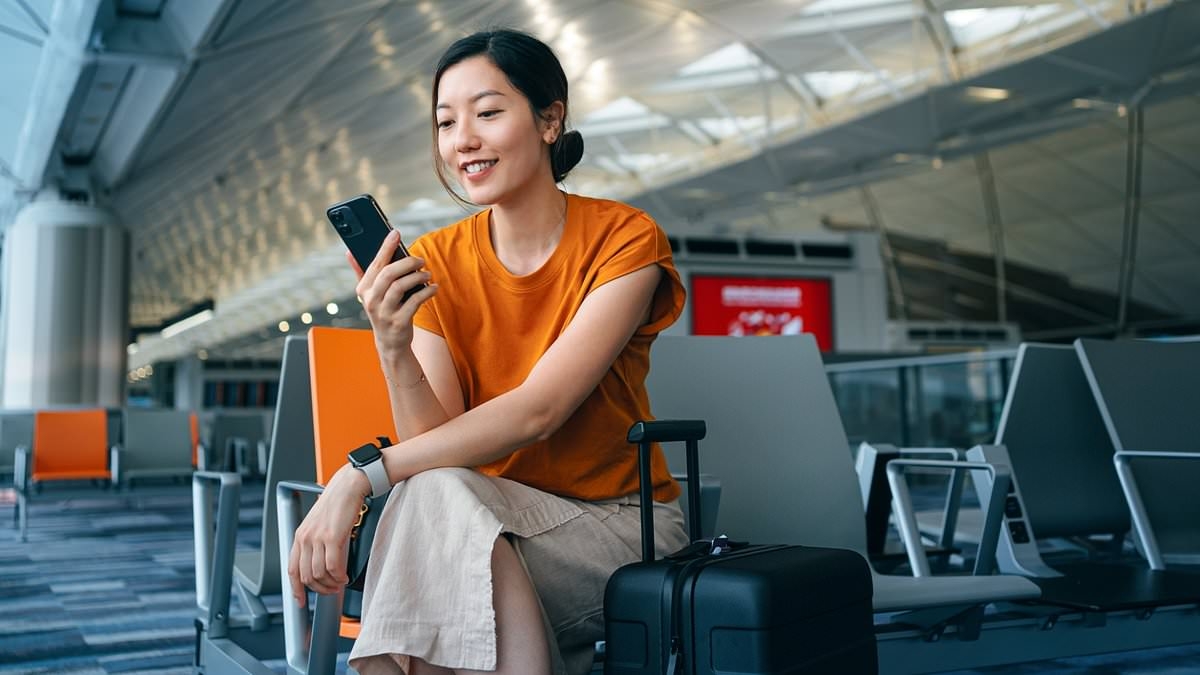 EXCLUSIVE How to use your data on holiday... without the hefty price tag: The mobile phone providers that don't charge roaming fees