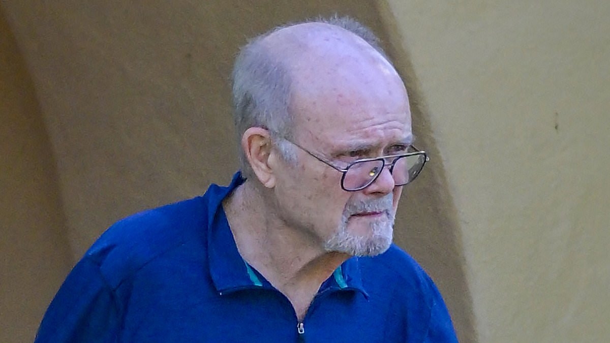 EXCLUSIVE 80s action film and sitcom star is unrecognizable on very rare sighting in LA... can you guess who?