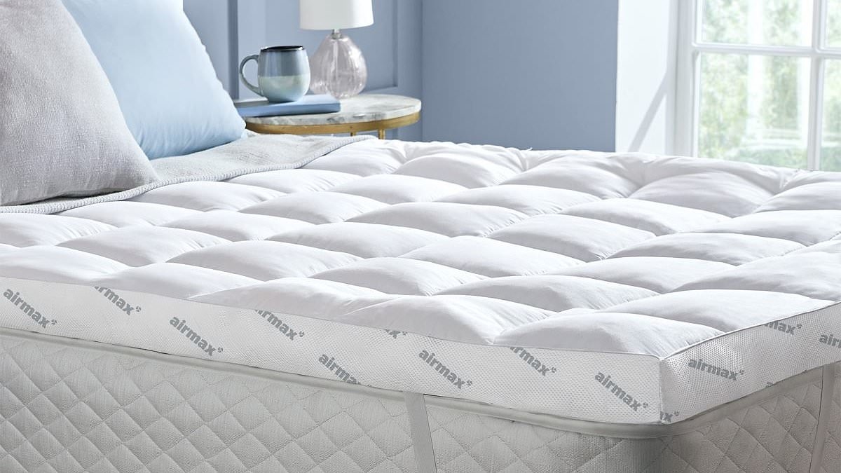 The under £40 cooling mattress topper that's saving sleep: 'So comfortable I don't want to get up!'