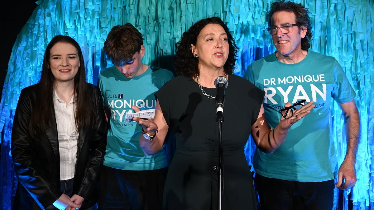 Kooyong election results: Teal doctor Monique Ryan - who doesn't answer journalists' questions, has a rogue husband who tears down candidates' signs - celebrates victory after being pooed on by a bird on election day