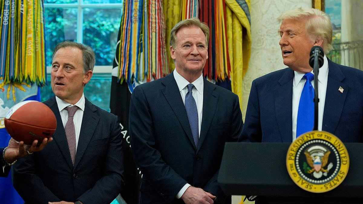 Trump breaks major NFL news with commissioner Roger Goodell