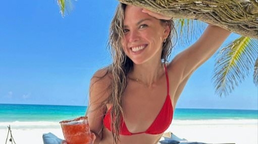 Bachelor vet Hannah Brown reveals 'shocking' double uterus diagnosis