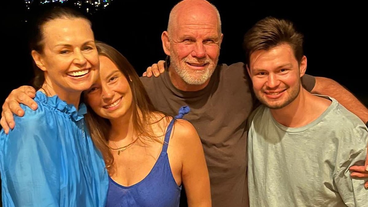 EXCLUSIVE Star reporter blows up at offensive rumour about her husband. Plus, two Hollywood A-listers (and Nigella) drop into Peter and Lisa's leftie love-in election party: INSIDE MAIL