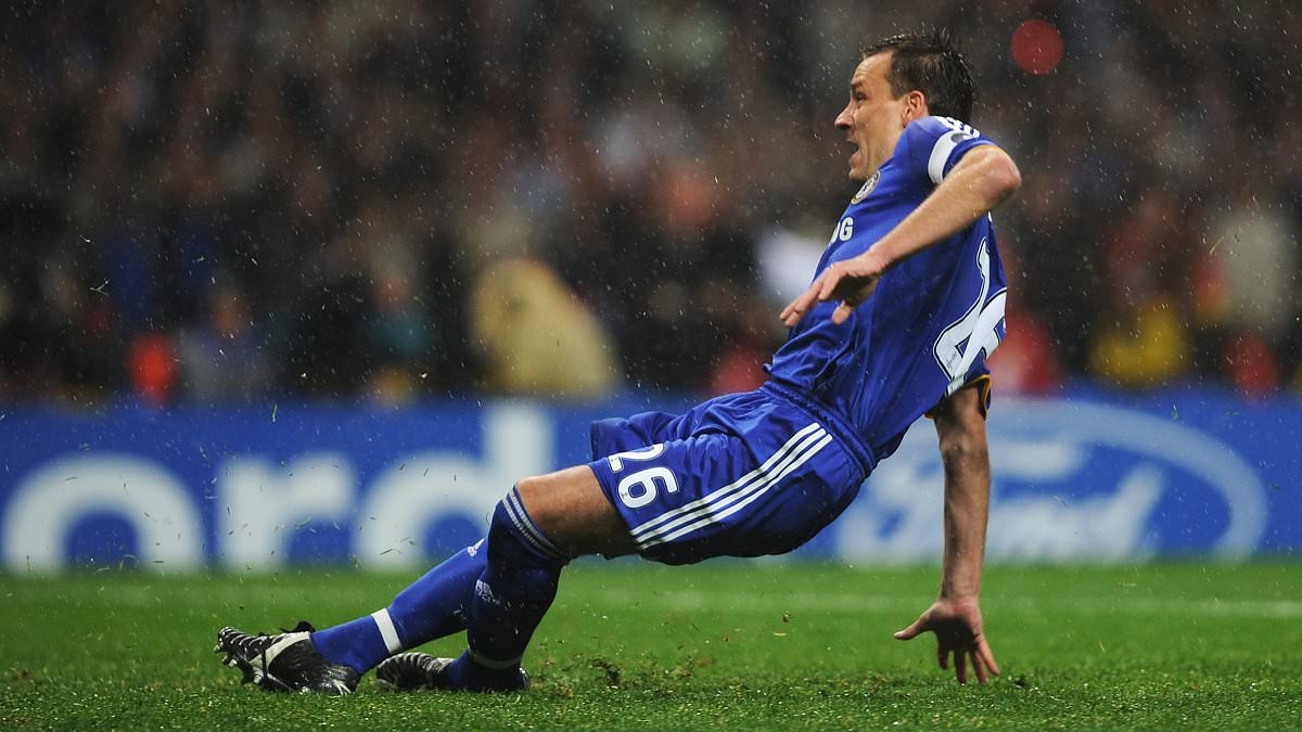 John Terry 'CHANGED penalty order' in Champions League final defeat by Man United, reveals former Chelsea team-mate - before Blues captain infamously missed his own spot-kick