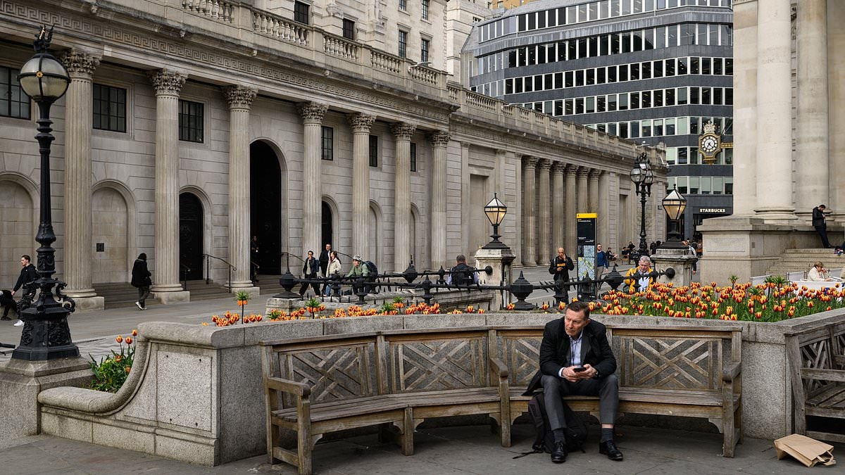 Economy's weakness signals likely interest rate cut this week