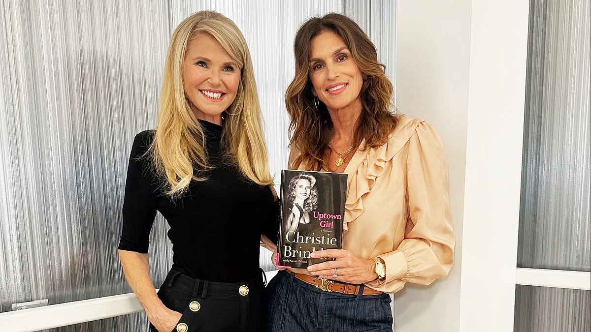 Christie Brinkley and Cindy Crawford fans think they are the SAME AGE… even though one is 12 years OLDER