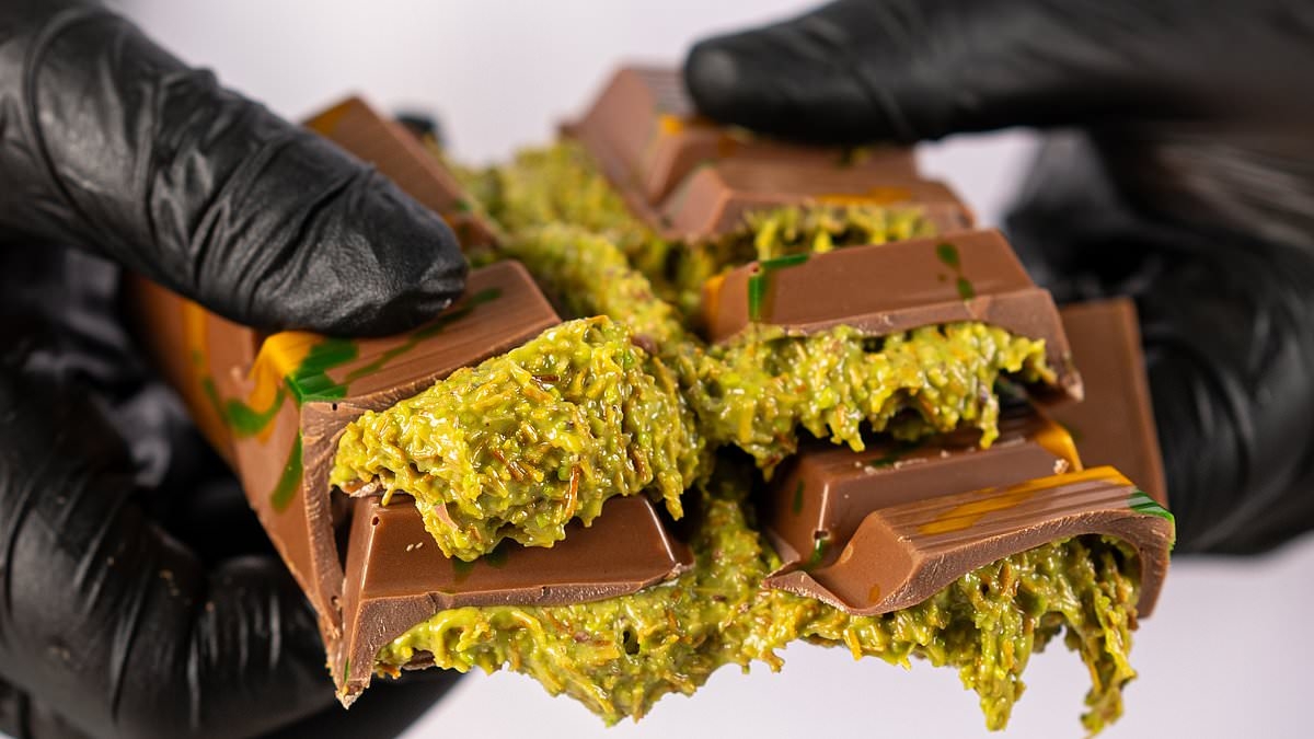 Celebrity chef Matt Preston reveals how to get the viral Dubai chocolate much cheaper as retailers sell a small bar for up to $29