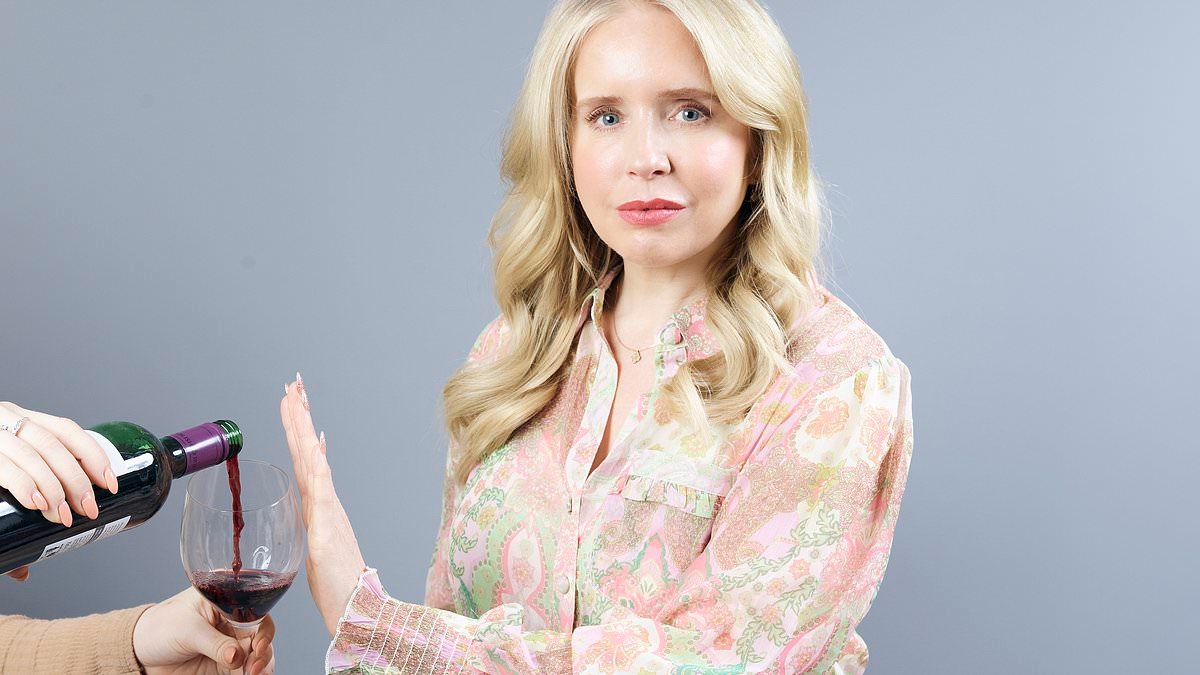 This is why I hate drunk women... and why I'm so glad I turned my back on alcohol: JULIE COOK