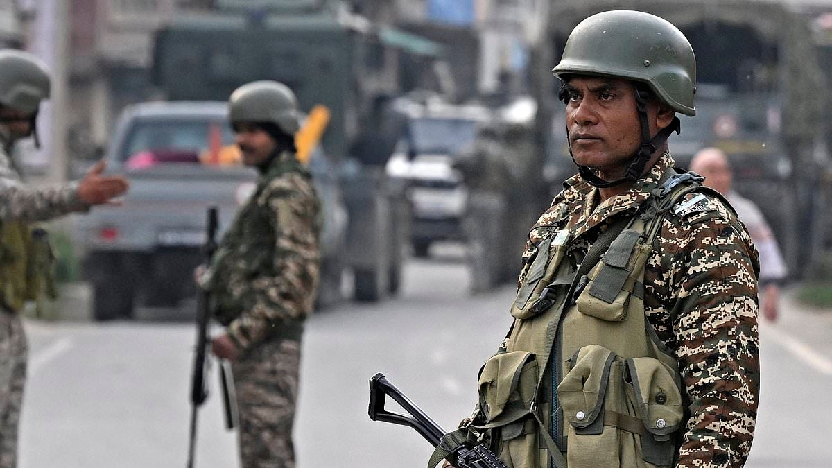 Indian warships advance closer to key Pakistani port of Karachi amid rising tensions in ongoing border clashes