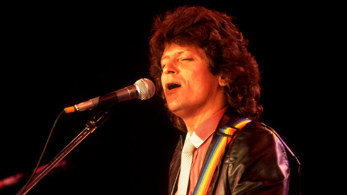 Country music singer dies aged 73 after being admitted to hospice care as family pay tribute