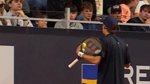 Aussie tennis star Alex de Minaur confronts spectator at Italian Open as umpire forced to step in