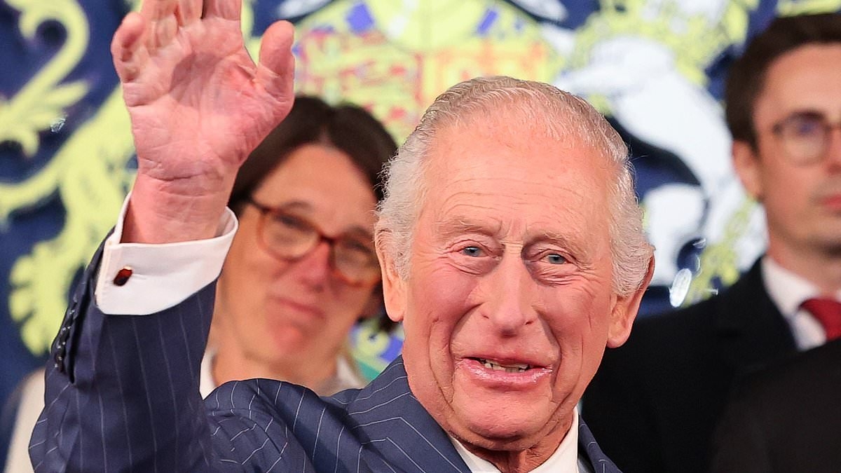 Former royal maid reveals the cleaning item banned in Buckingham Palace bathrooms by King Charles