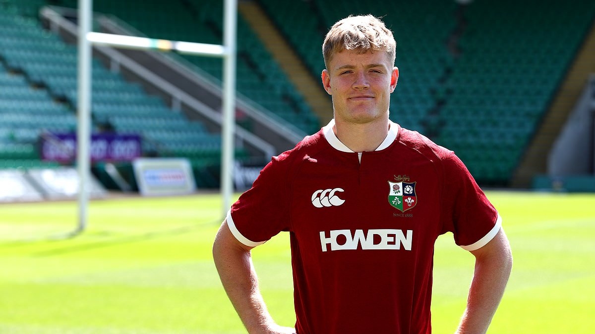 Fin Smith reveals pride at following in the footsteps of his late grandfather after British & Irish Lions selection