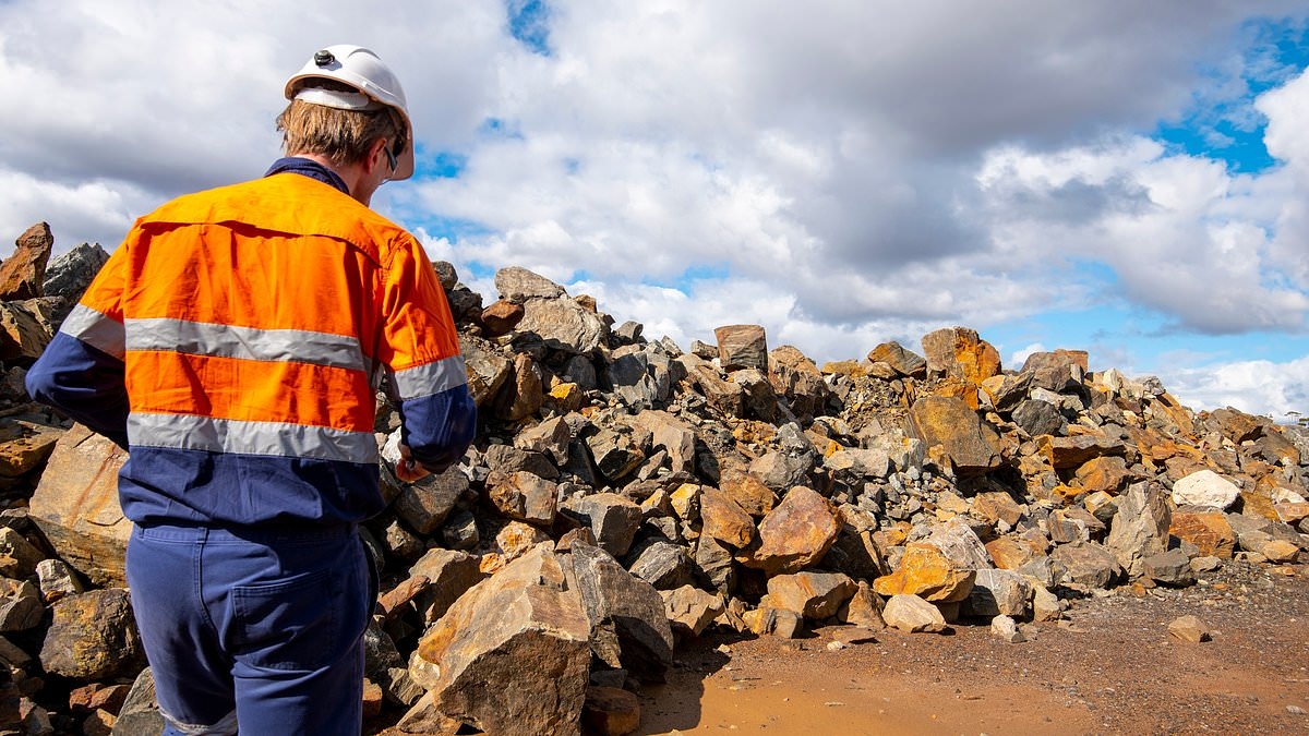 BREAKING NEWS Kenik collapses: Melbourne-based construction company leaves behind $6million trail of debt
