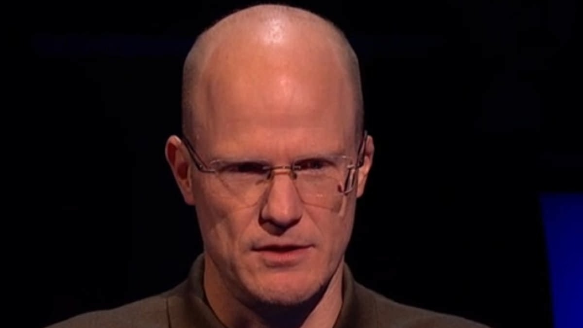Who Wants To Be A Millionaire fans beg contestant to ‘take the money and run' after tricky history question worth £125k - but would YOU have sailed through it?