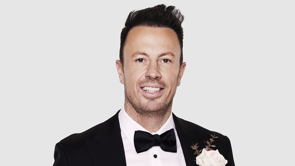 Clint Rice doesn't look like this anymore! MAFS star cuts a very different figure as he steps out with fiancée Jacqui Burfoot in Sydney