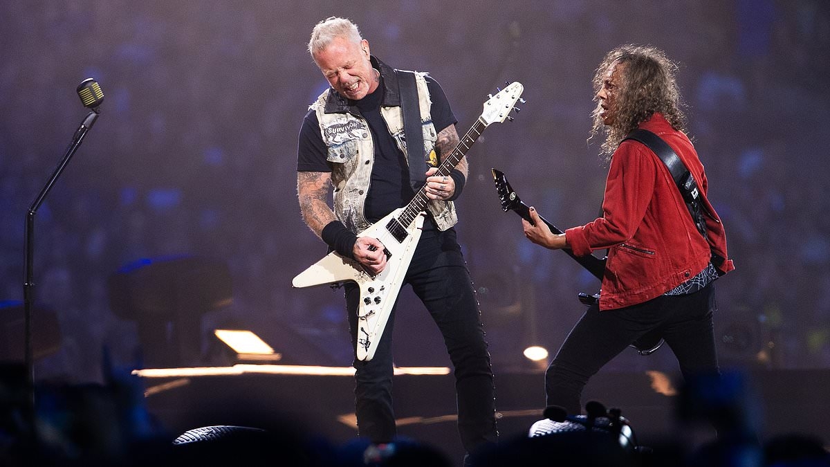 Metallica concert rocks so hard that the legendary metal band triggers an EARTHQUAKE