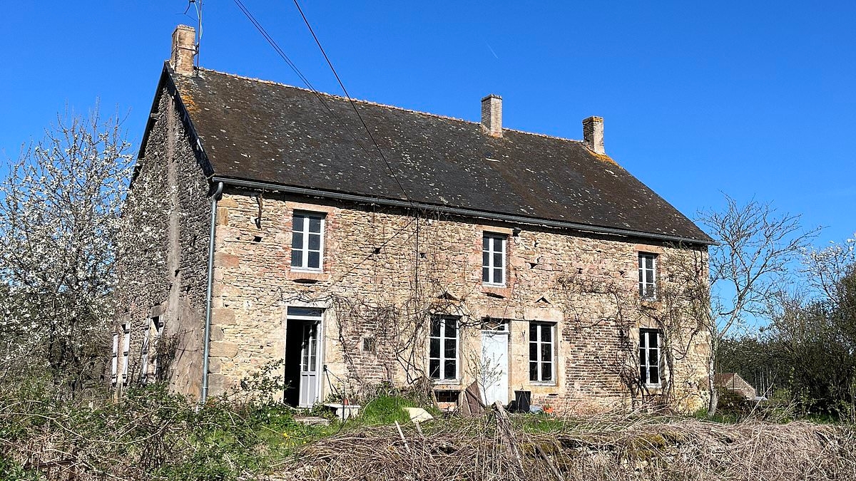 British couple in their 30s buy entire French 'village' in tourist hotspot for just £67,000 after quitting the rat race