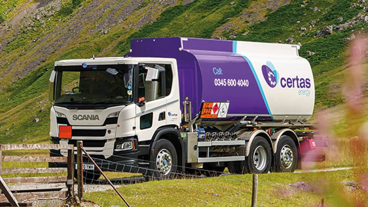 DCC to hand investors £800m from sale of healthcare arm