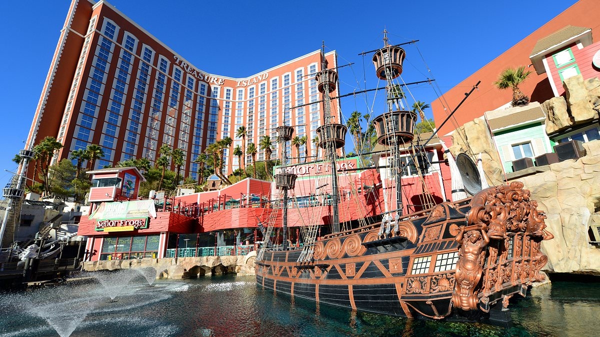 Two luxury Las Vegas Strip hotels sued by guests