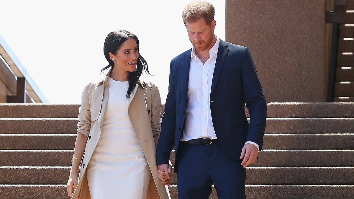 Royal insider reveals the picture perfect royal tour which set Harry and Meghan on the path to 'Megxit'