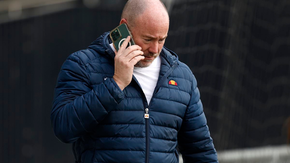 AFL club president who stepped down during 'd**k pic' scandal is 'on the verge of making a bold new move'