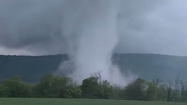 Rare phenomenon sweeps rural Maryland leaving locals terrified Armageddon is about to strike