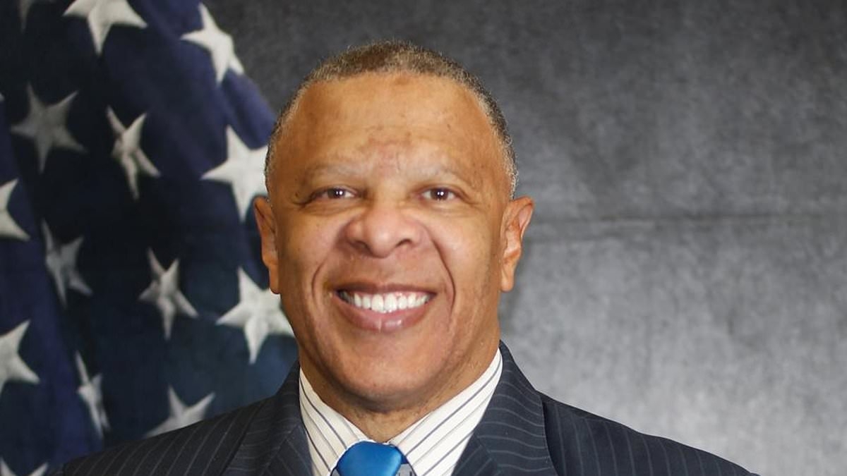 Democrat mayor ousts Republican in historic win