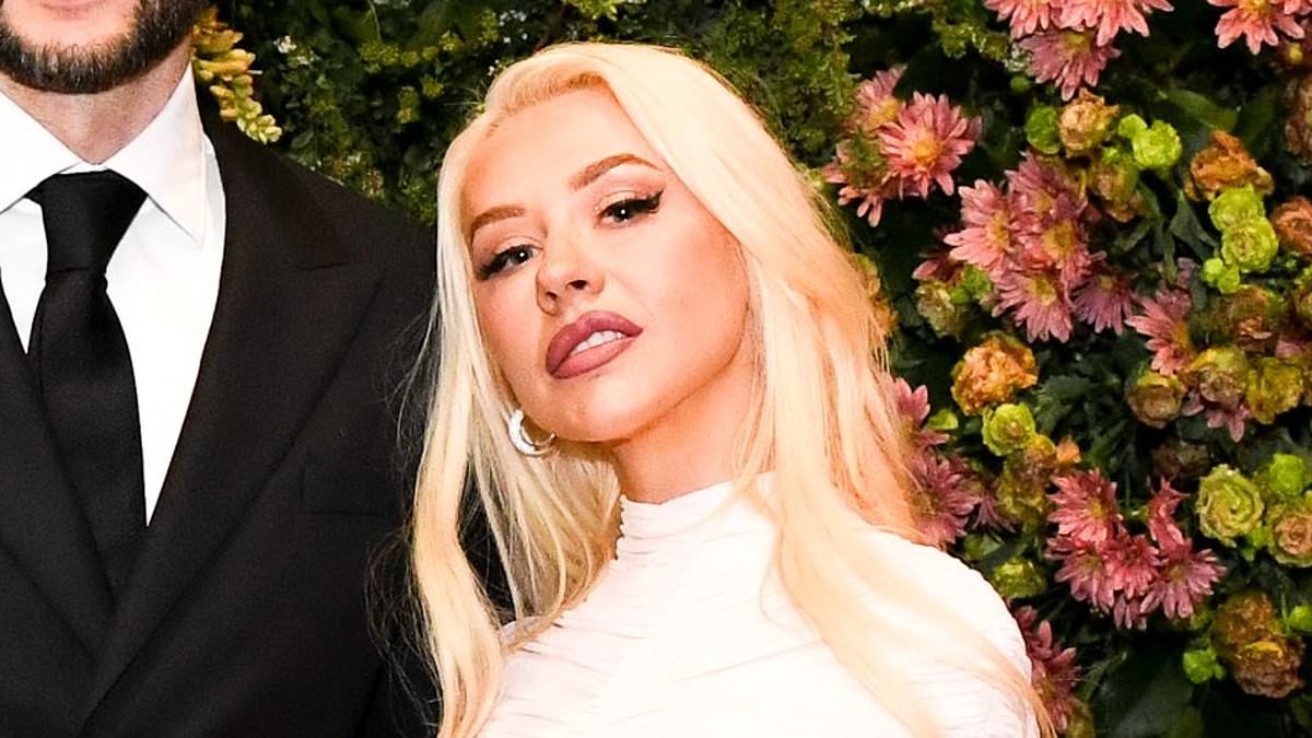 Christina Aguilera showcases drastically new appearance after sparking plastic surgery and Ozempic rumors