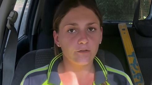 Young Aussie woman reveals why she ditched her law degree to become a bricklayer in male dominated industry