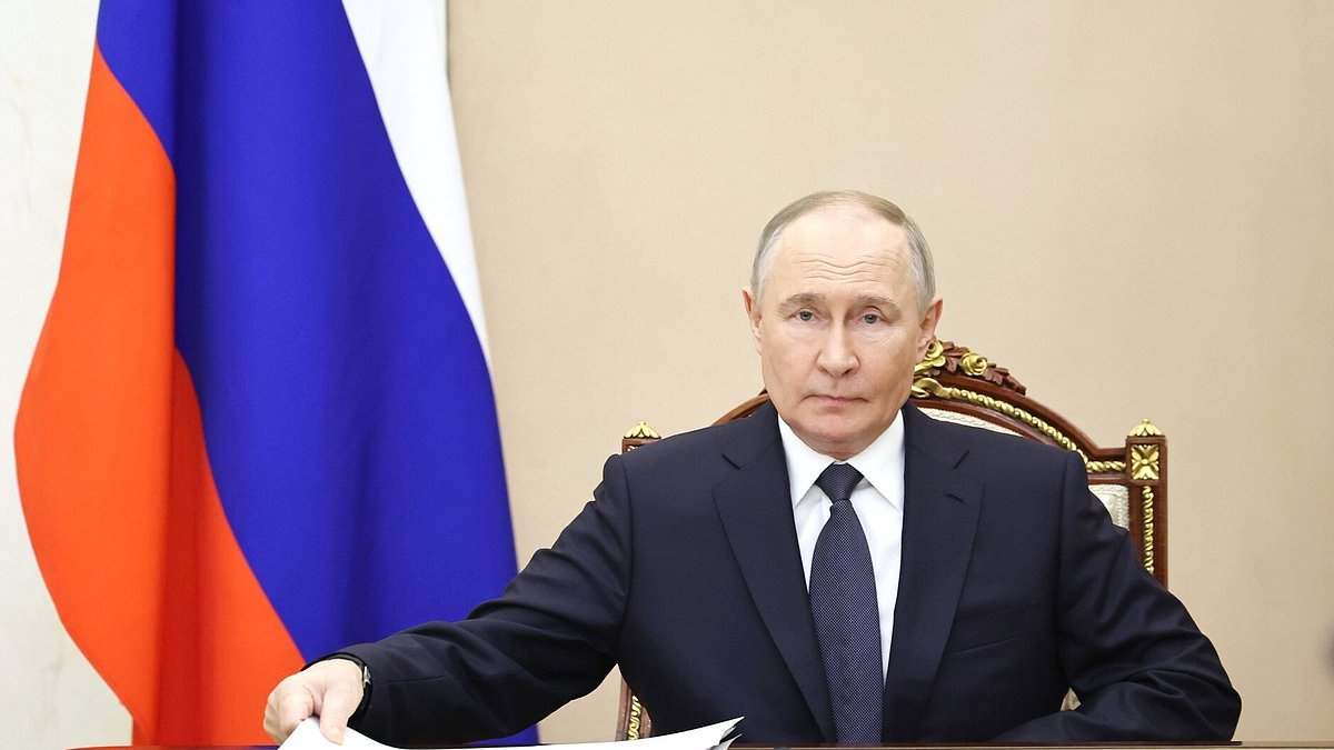 Putin rarely leaves Kremlin amid speculation about his security