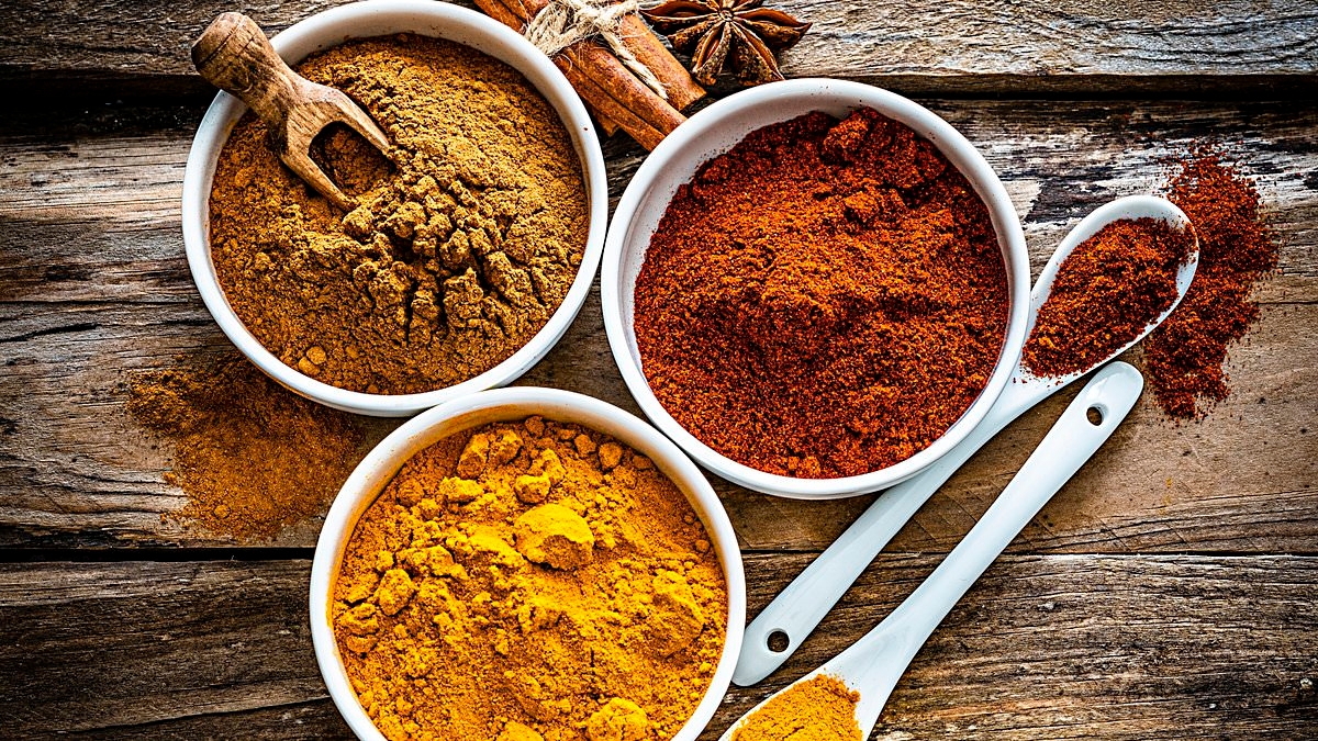 Expert issues warning over deadly risk of three popular spices - millions could be at risk