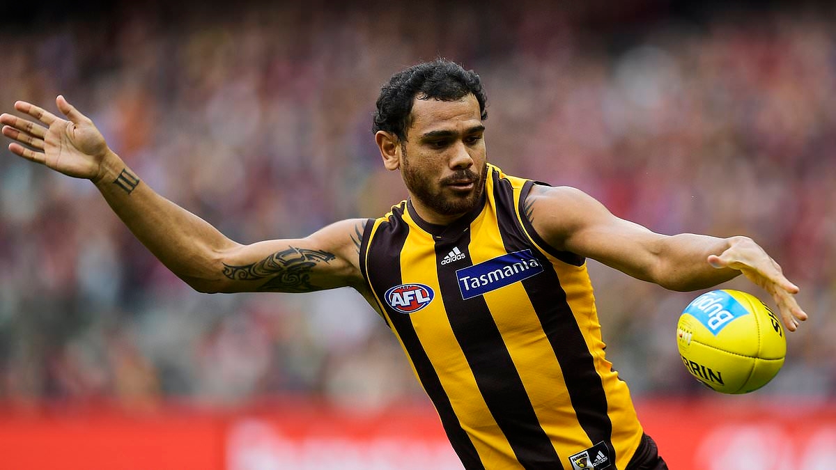 Footy great Cyril Rioli spotted for the first time at a footy match since high-profile legal case