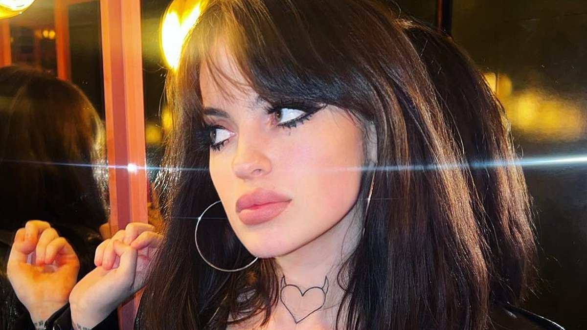 Rupert Murdoch's 'wild child' granddaughter Charlotte Freud reveals she's on airport watch list after committing banned act on a plane