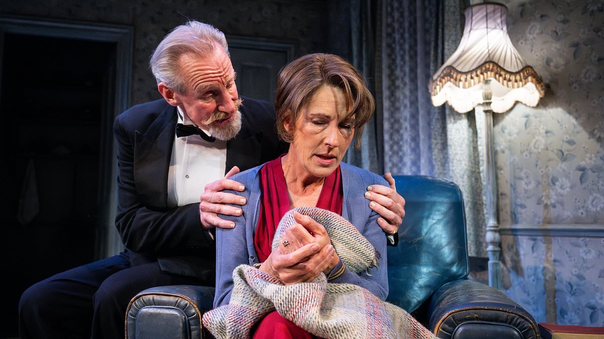 PATRICK MARMION reviews The Deep Blue Sea at the Theatre Royal: Tale of romantic regret hidden by veil of primness