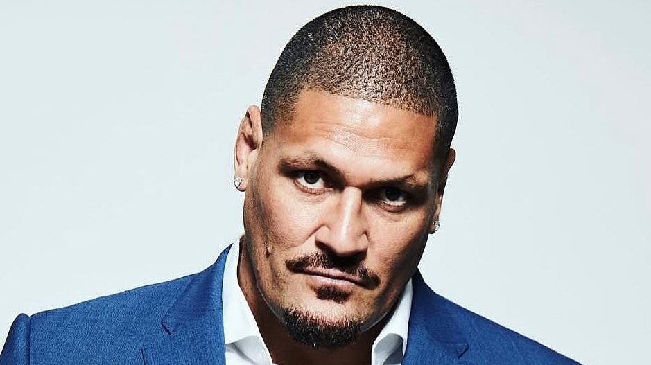 NRL cult hero Willie Mason throws down stunning challenge to one of Australia's top female footy stars: 'I'd smash her'