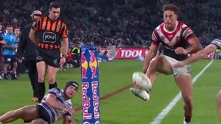 Former Wallaby Mark Nawaqanitawase STUNS rugby league greats with try of the year contender