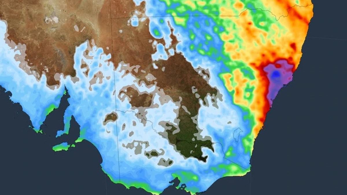 Sydney, Melbourne, Brisbane weather: Huge rain bomb to strike