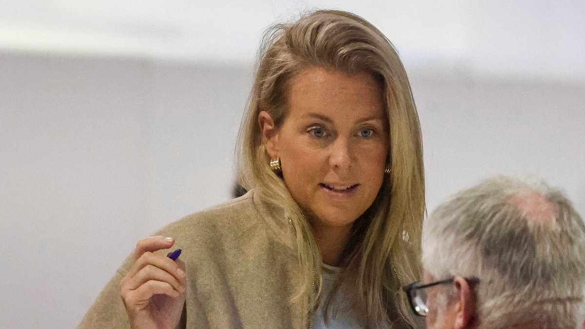 Good hair day! Samantha Armytage continues to show off her stunning style transformation and glow-up as she checks in for a flight at Sydney Airport