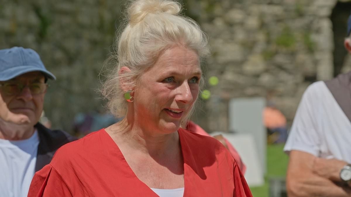 Antiques Roadshow guest struggles to speak after learning the eye-watering value of 'extraordinary' family heirloom