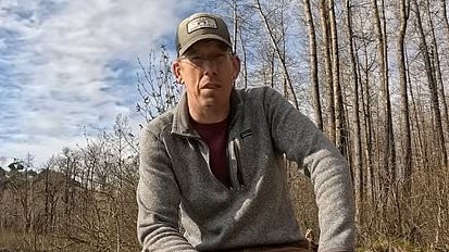 Legendary YouTuber quits channel after becoming too famous for his family to have a 'normal life'